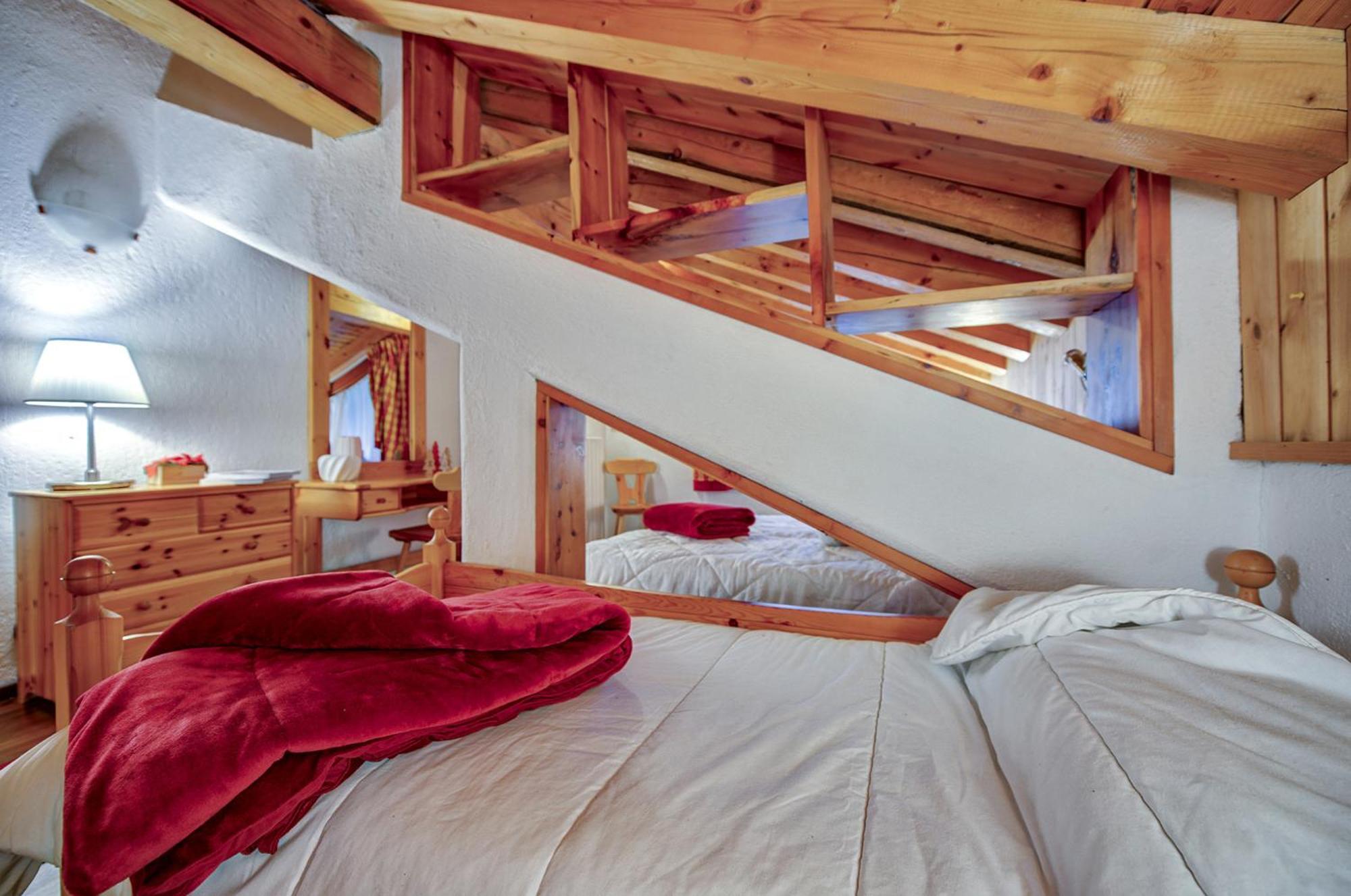 Apartment Casa Villair - Posteggio Privato E Wifi Courmayeur